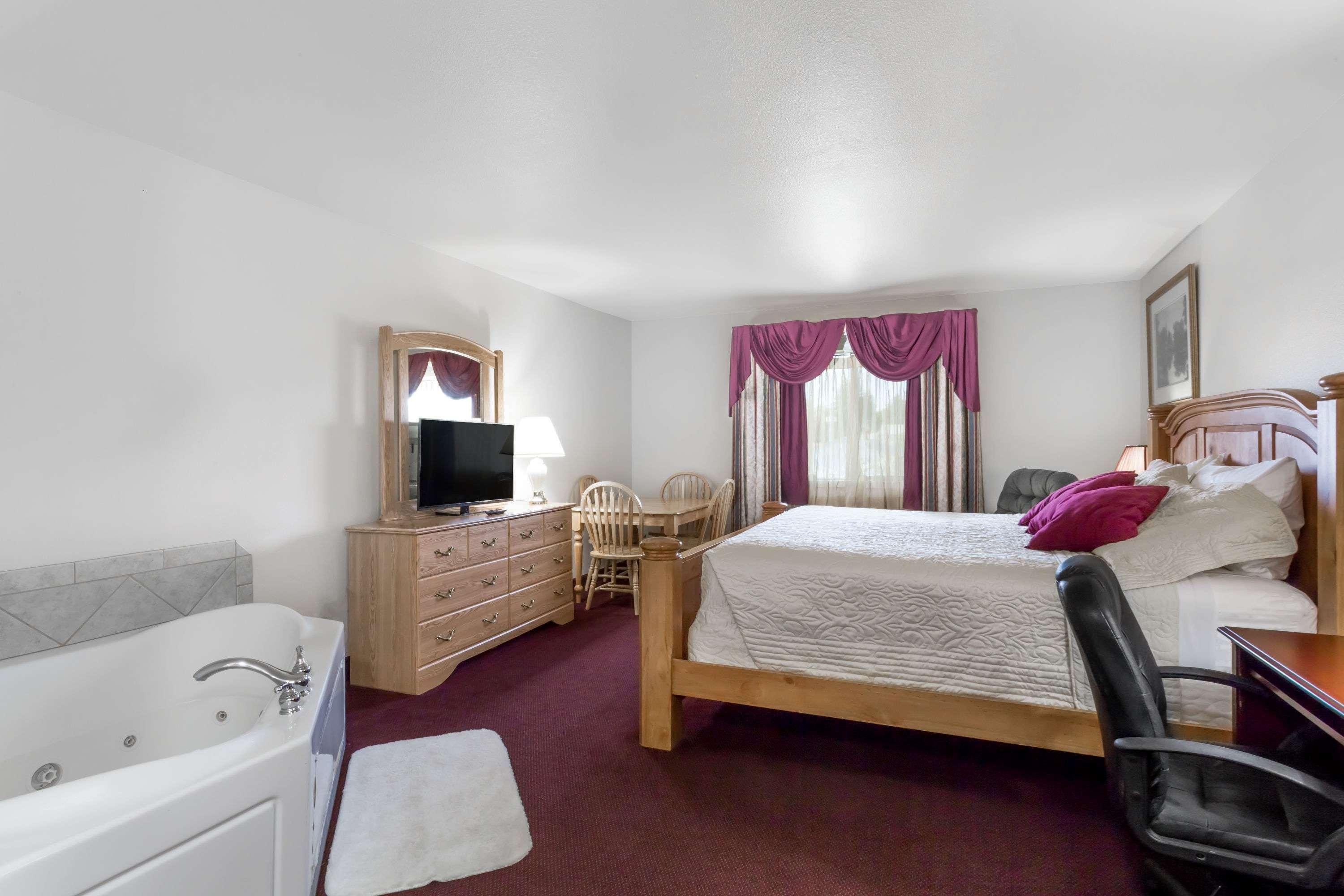 Super 8 By Wyndham Rexburg Otel Dış mekan fotoğraf