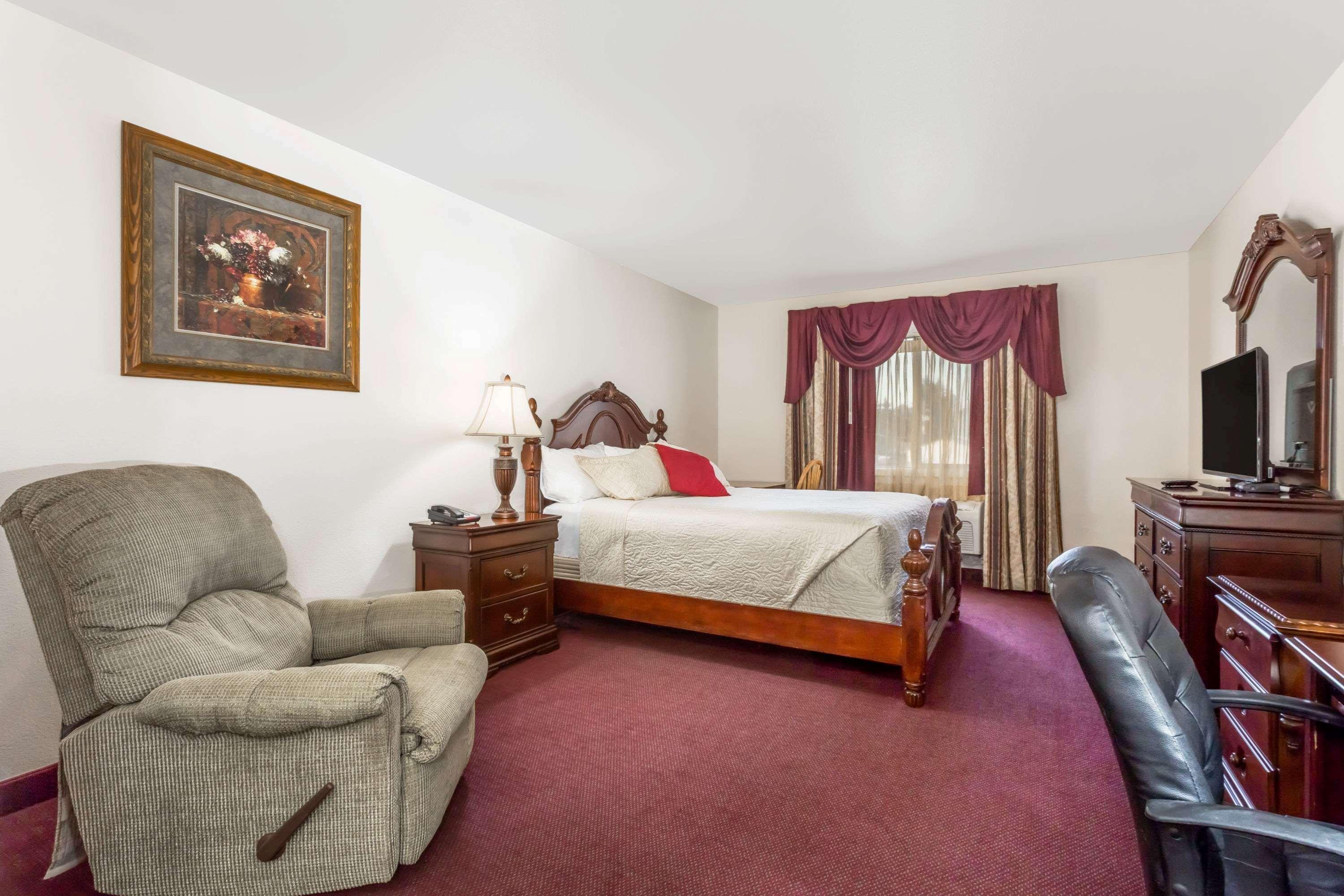 Super 8 By Wyndham Rexburg Otel Dış mekan fotoğraf