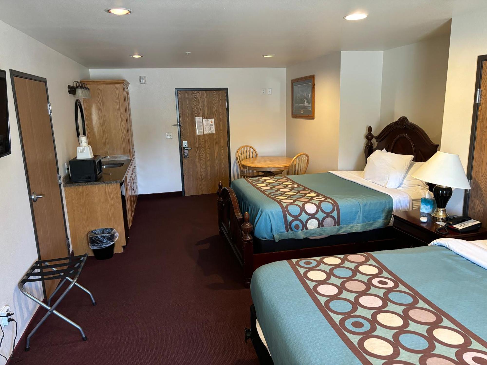 Super 8 By Wyndham Rexburg Otel Dış mekan fotoğraf