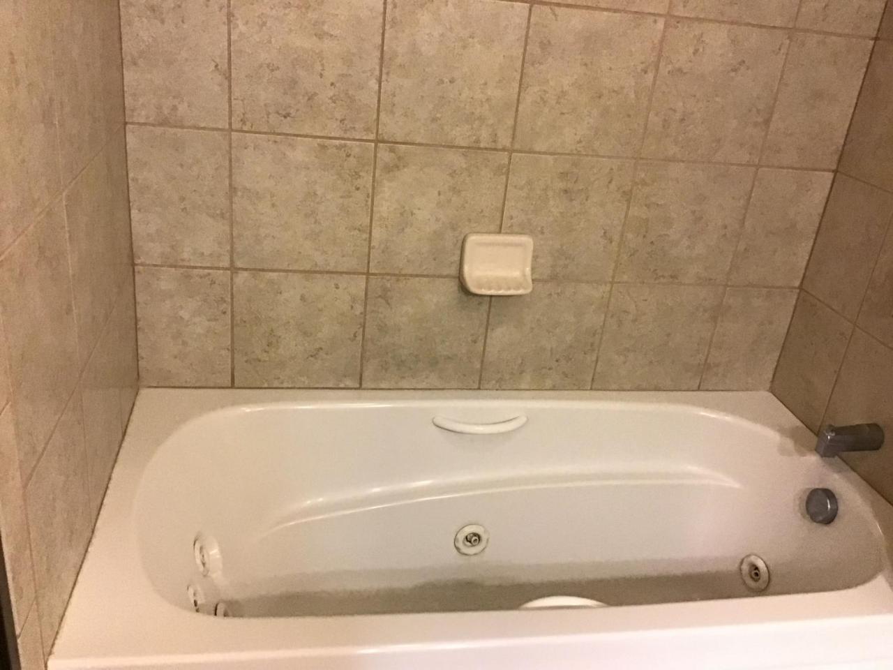 Super 8 By Wyndham Rexburg Otel Dış mekan fotoğraf